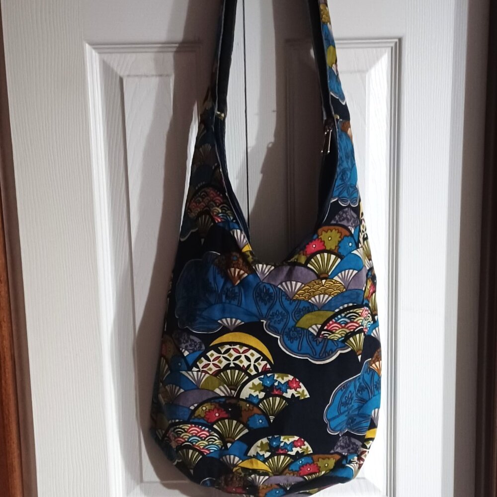 NWOT- Colorful Hobo Bag - 12X14 - Picture 3 of 9